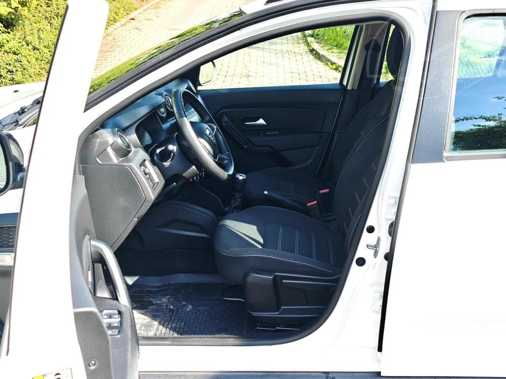 2022 Dacia DUSTER - 28
