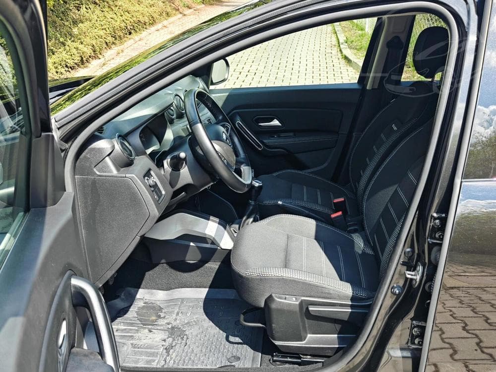 2020 Dacia DUSTER - 31