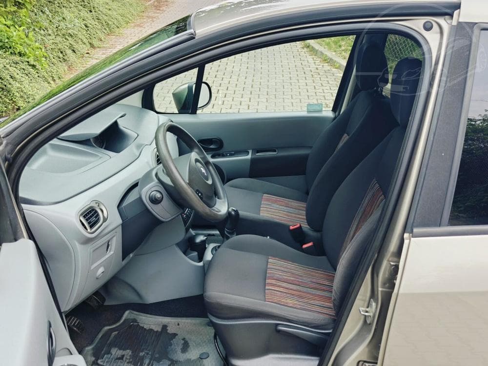 2009 Renault MODUS - 11