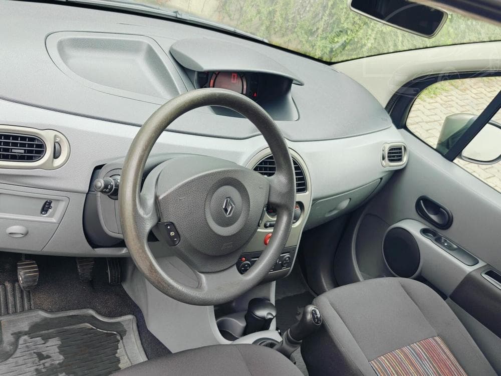 2009 Renault MODUS - 13