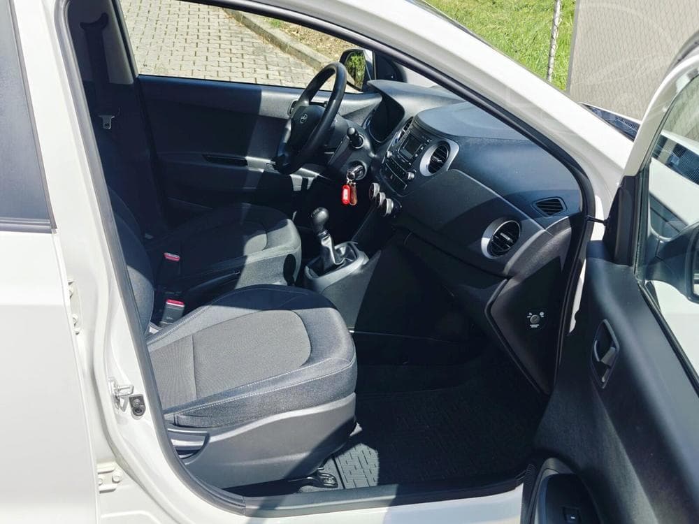 2018 Hyundai i10 - 16