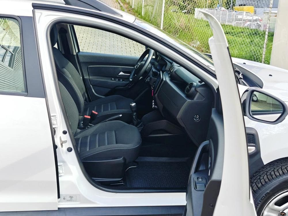2022 Dacia DUSTER - 46