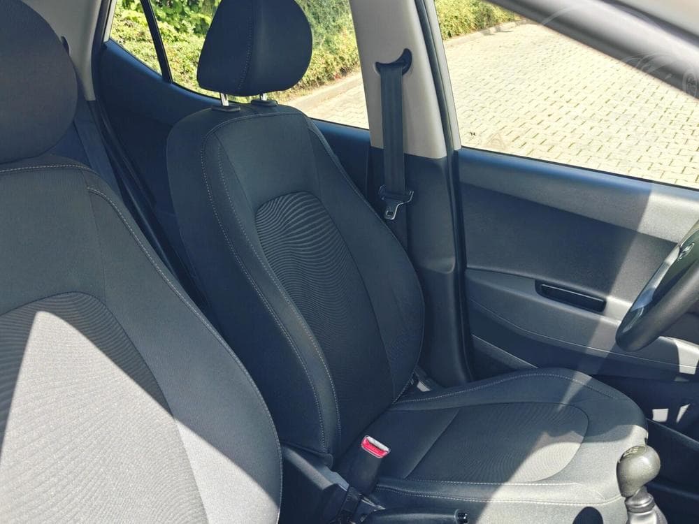 2018 Hyundai i10 - 17
