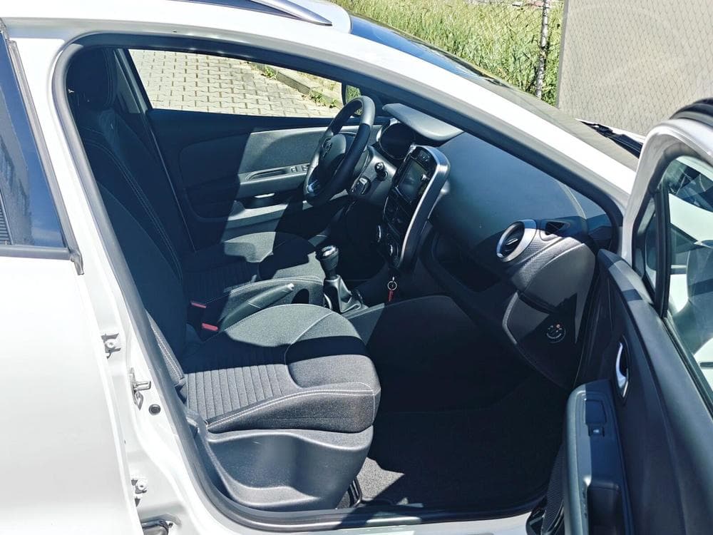 2017 Renault CLIO - 17