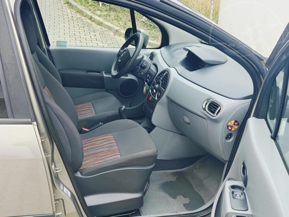 2009 Renault MODUS - 17