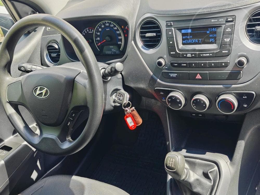2018 Hyundai i10 - 19