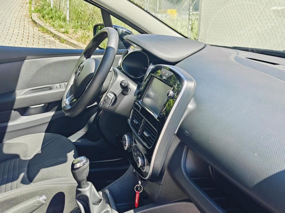2017 Renault CLIO - 19