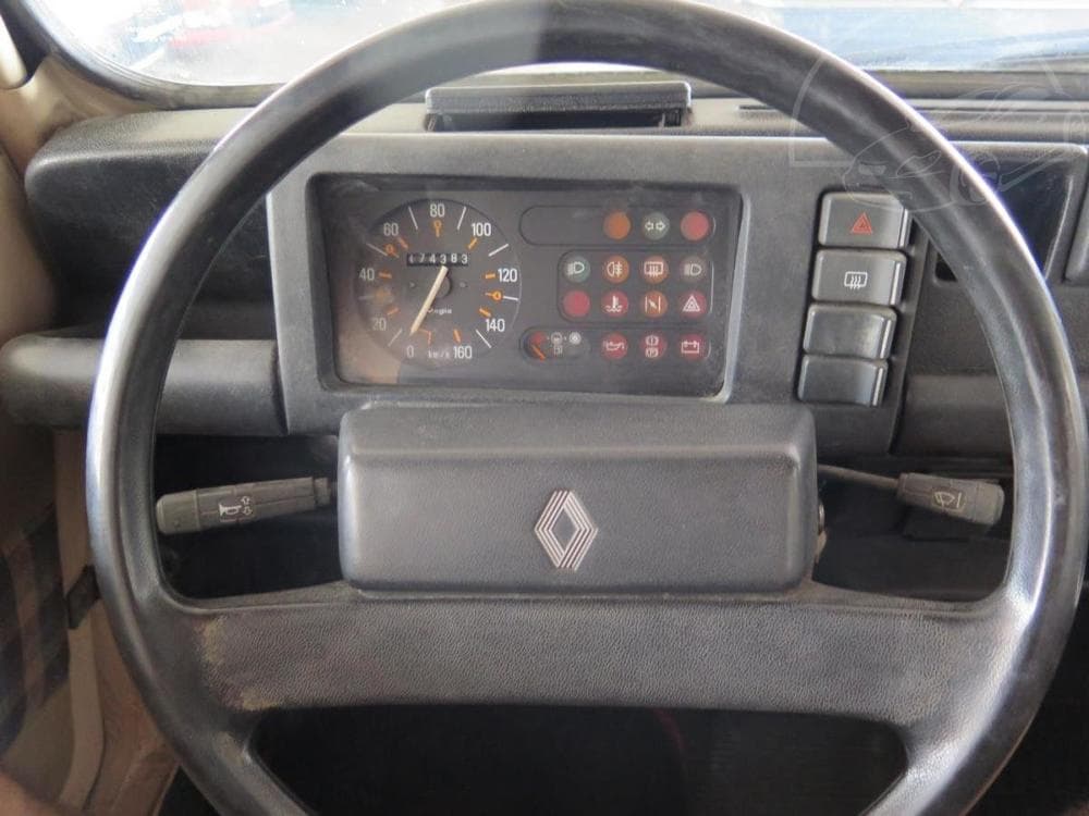 1985 Renault 4 - 7