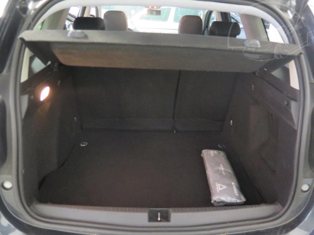 2019 Dacia Duster - 18