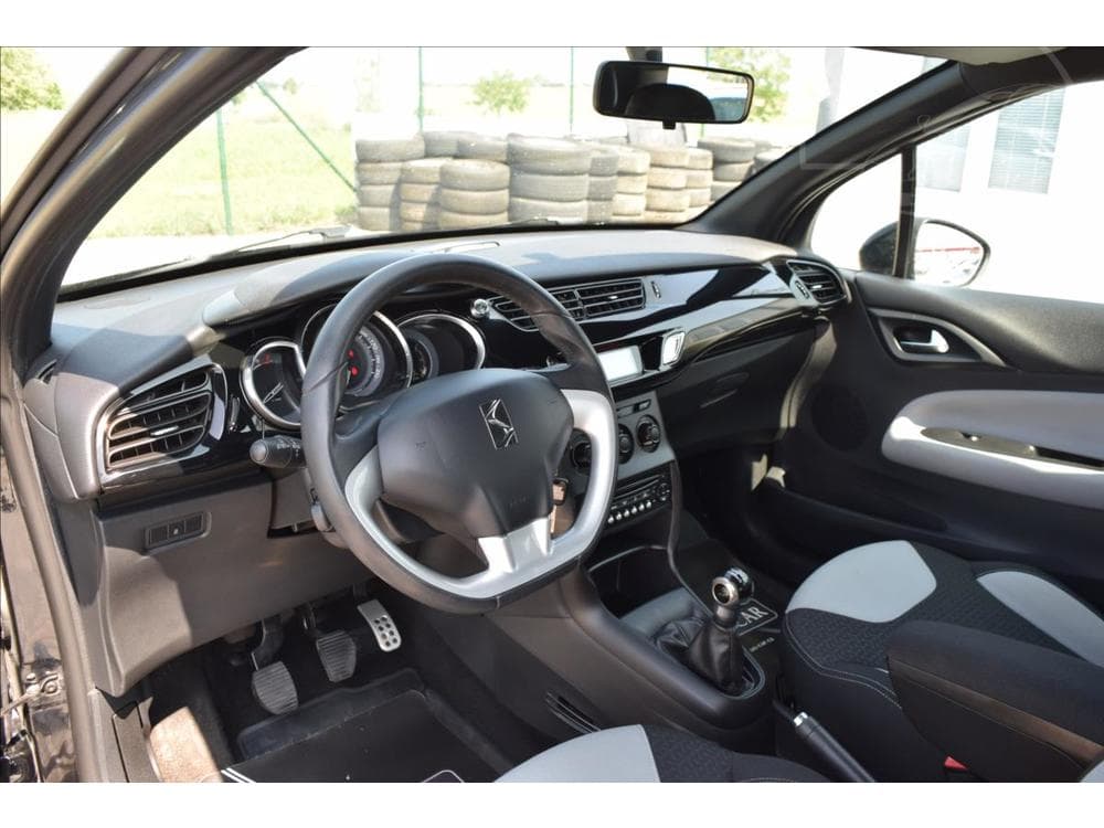 2014 Citroen DS3 - 31