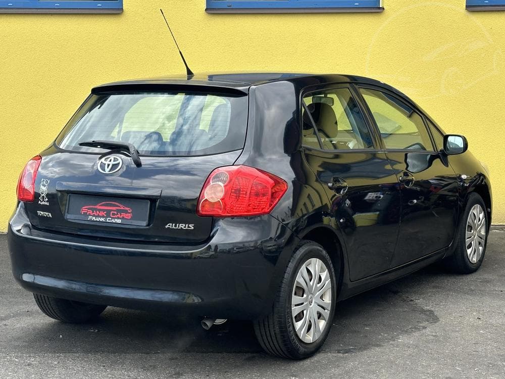 2008 Toyota Auris - 7