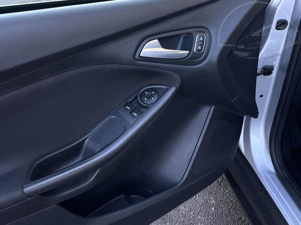 2017 Ford FOCUS - 5
