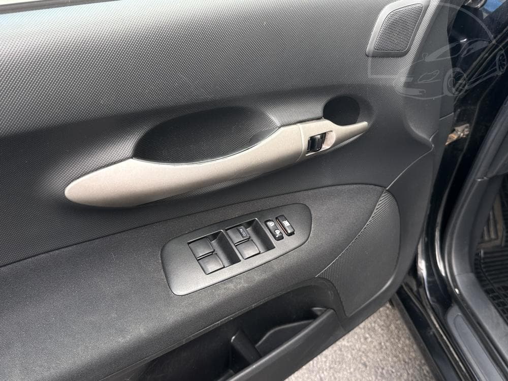 2008 Toyota Auris - 9