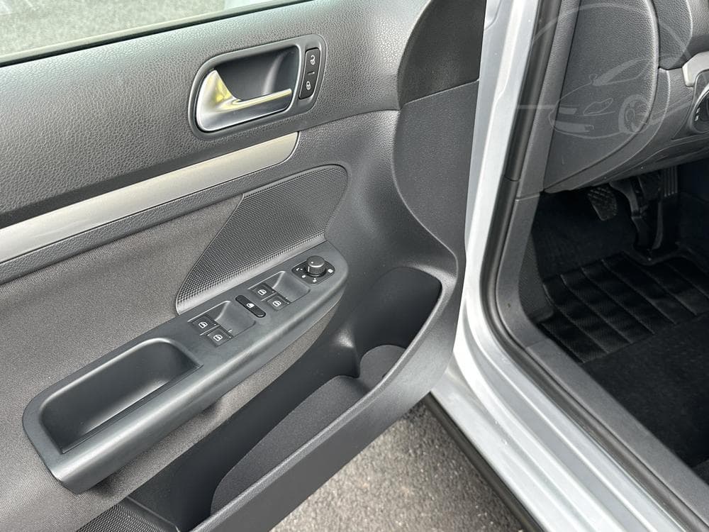 2012 Volkswagen GOLF - 5