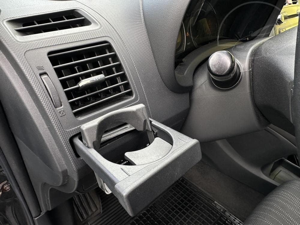 2008 Toyota Auris - 11