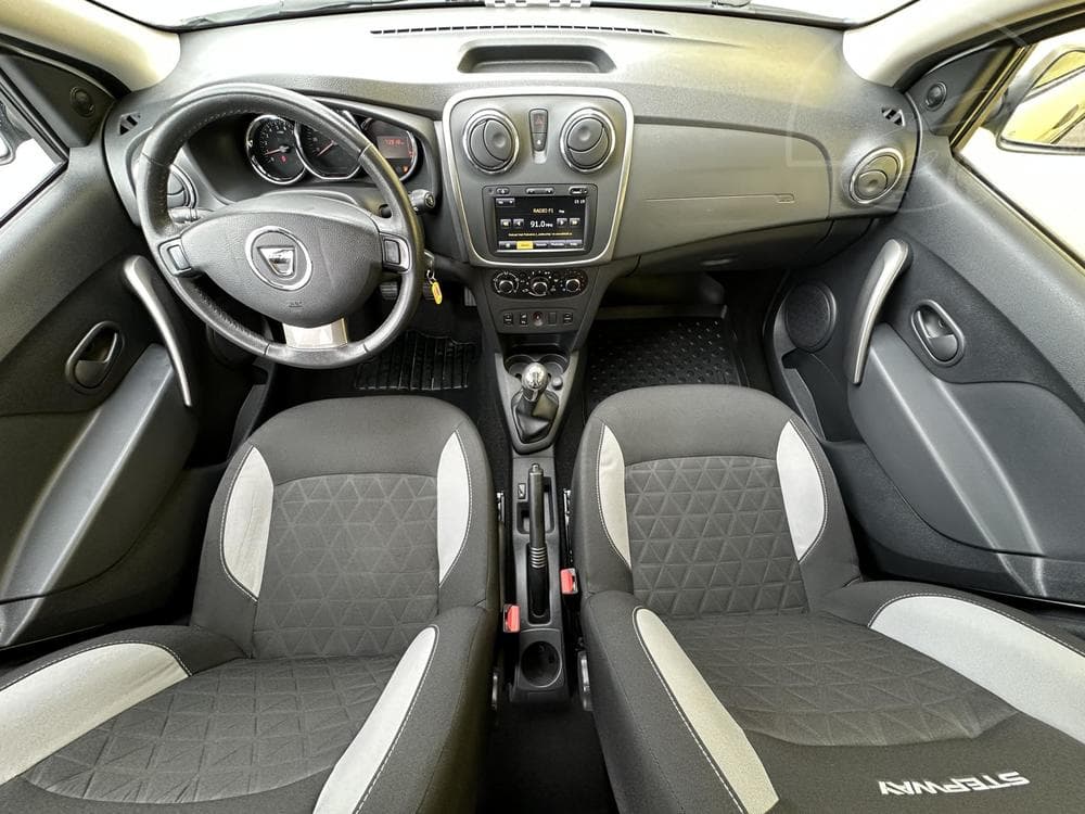 2016 Dacia SANDERO - 6