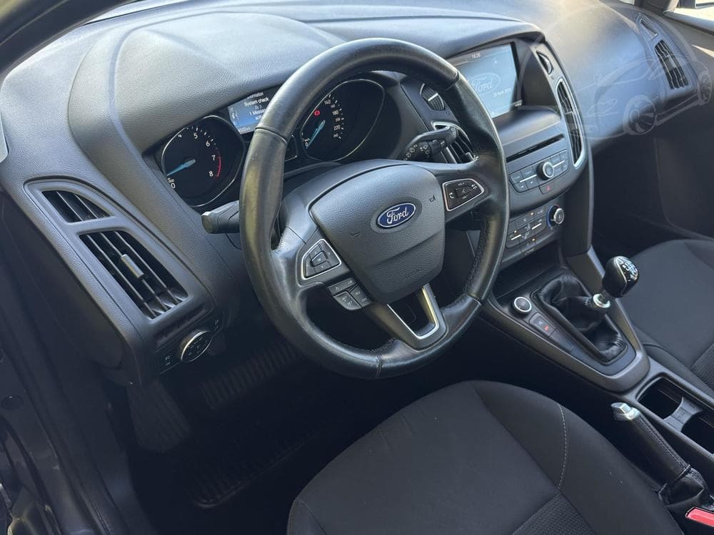 2015 Ford FOCUS - 25