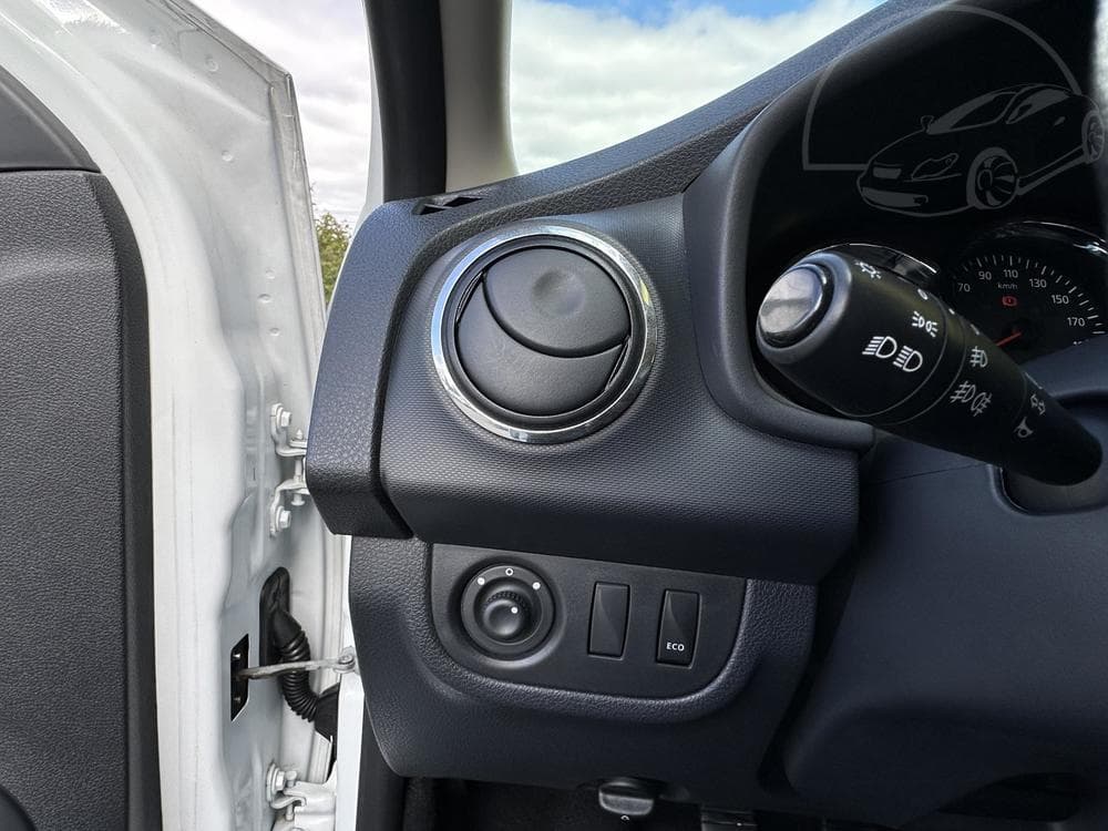 2016 Dacia SANDERO - 9