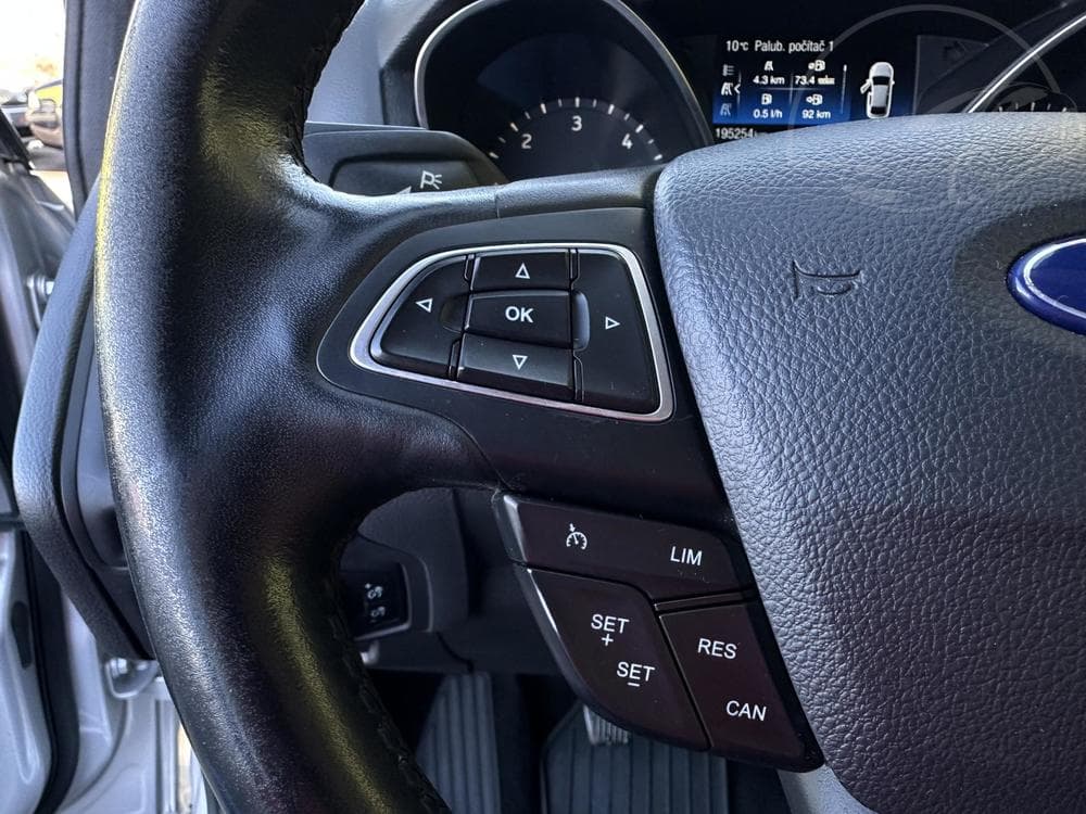 2017 Ford FOCUS - 10