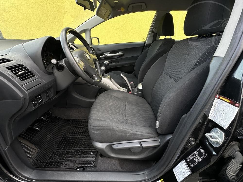 2008 Toyota Auris - 23