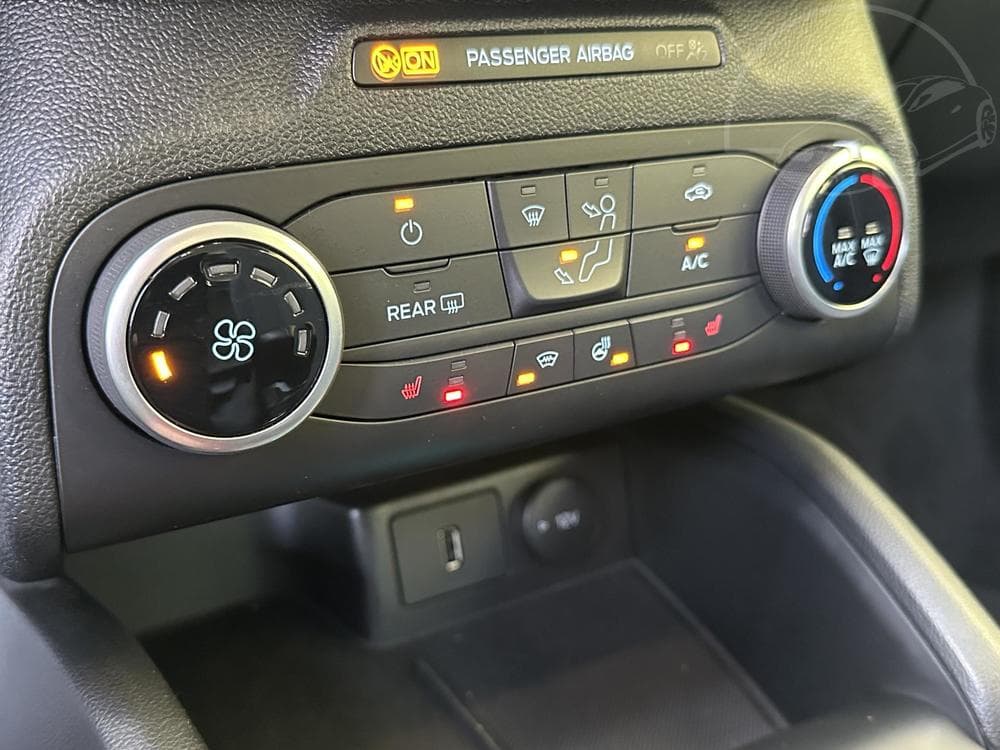 2021 Ford FOCUS - 17