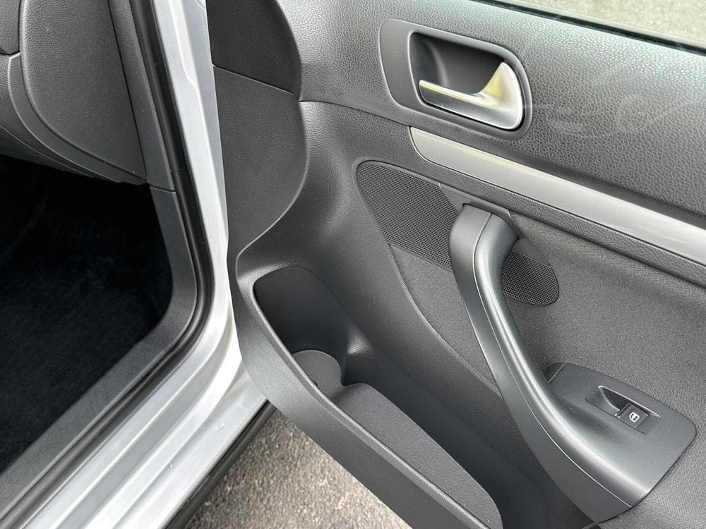 2012 Volkswagen GOLF - 17