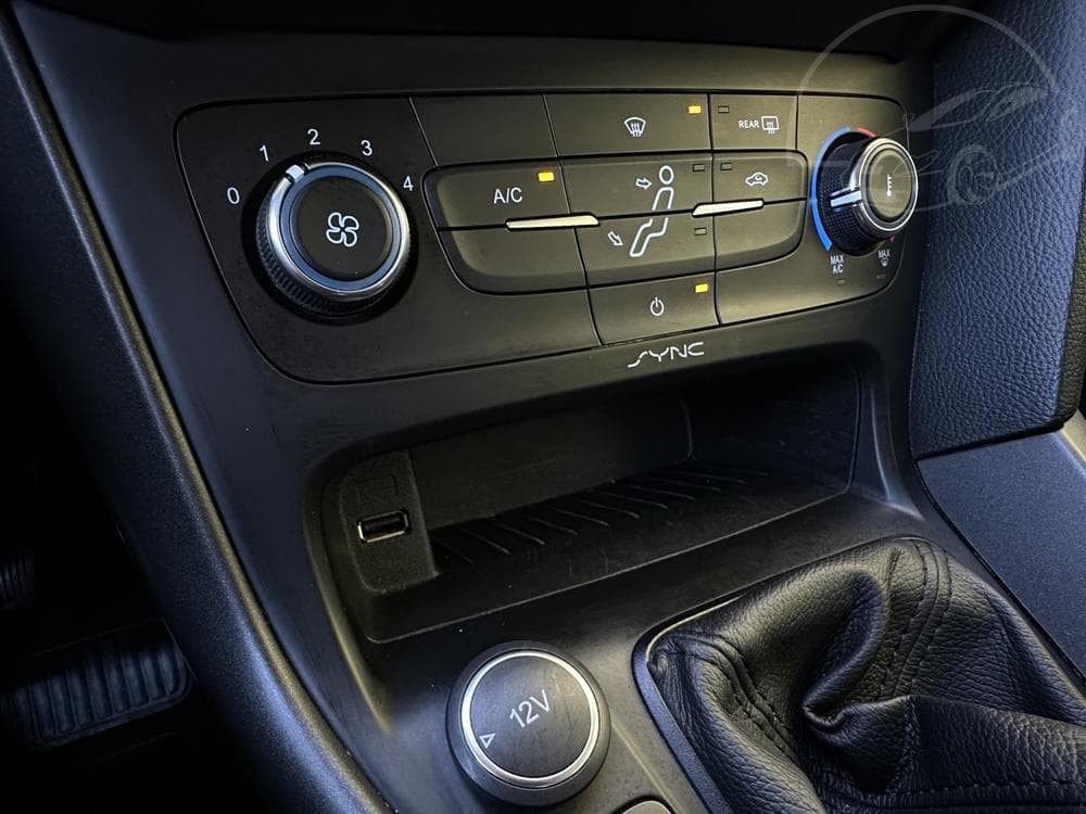 2015 Ford FOCUS - 73