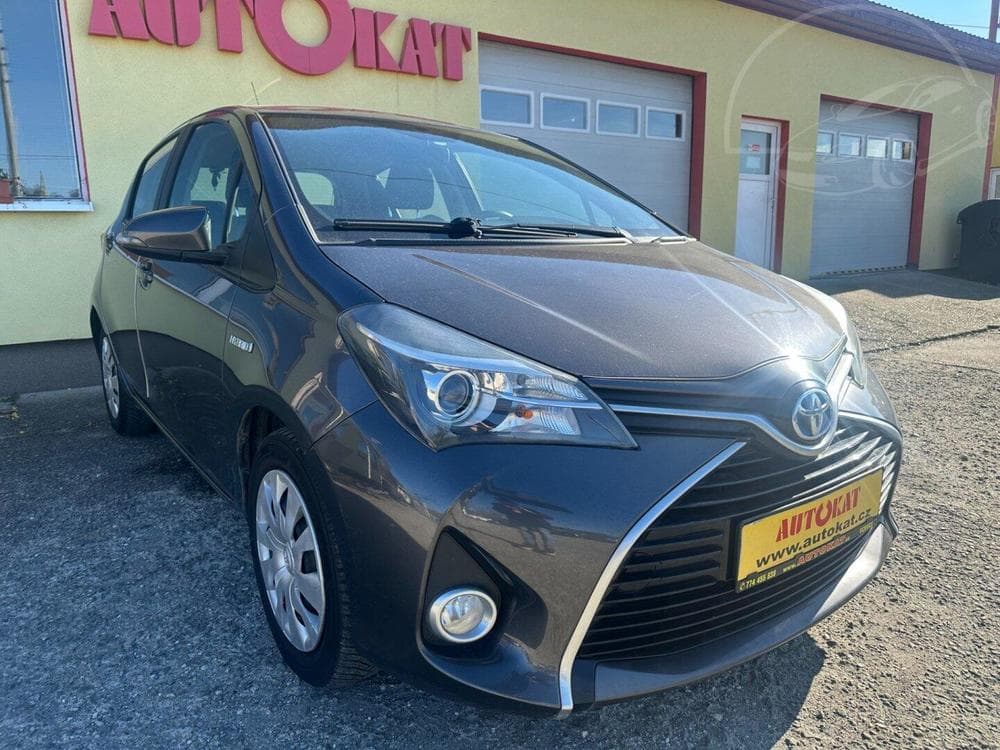 2016 Toyota YARIS