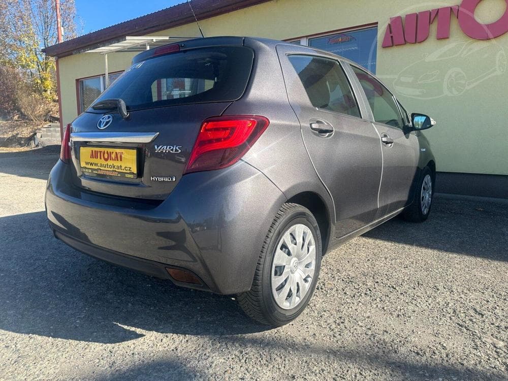 2016 Toyota YARIS - 7