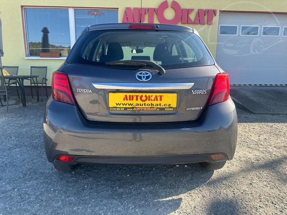 2016 Toyota YARIS - 10