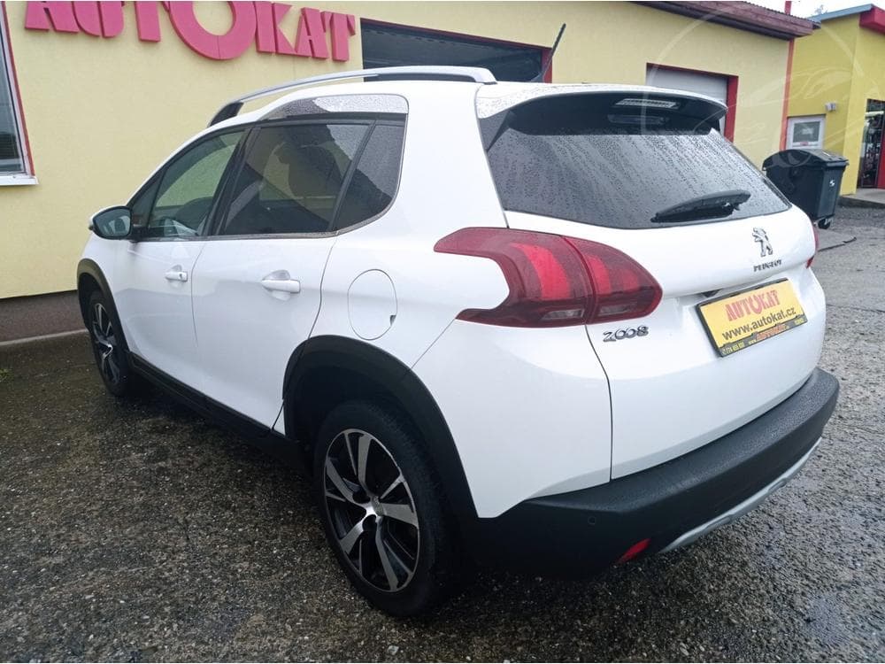 2018 Peugeot 2008 - 9