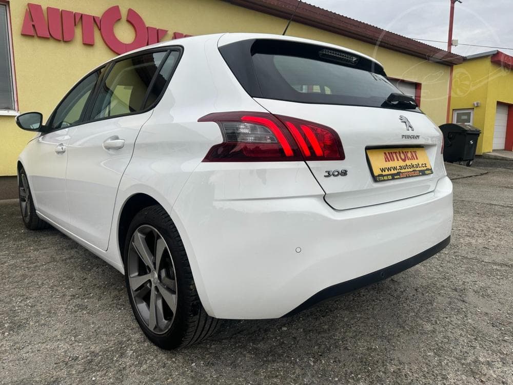 2018 Peugeot 308 - 9