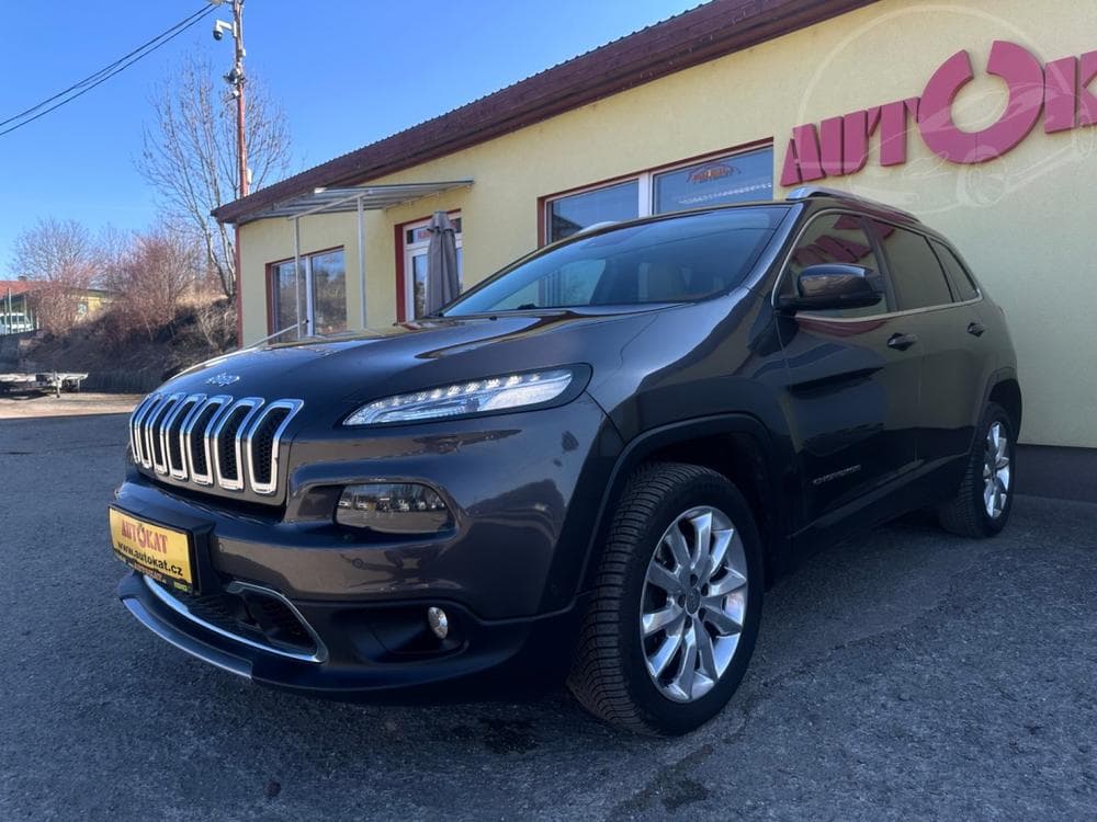 2015 Jeep CHEROKEE - 25