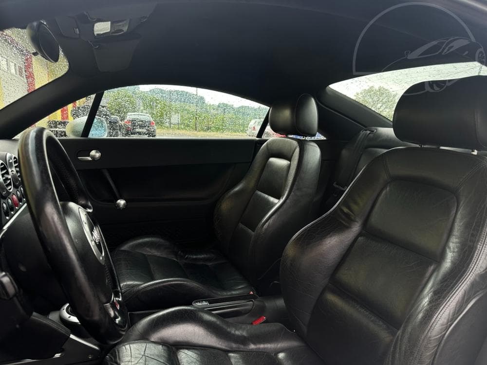 2000 Audi TT - 8