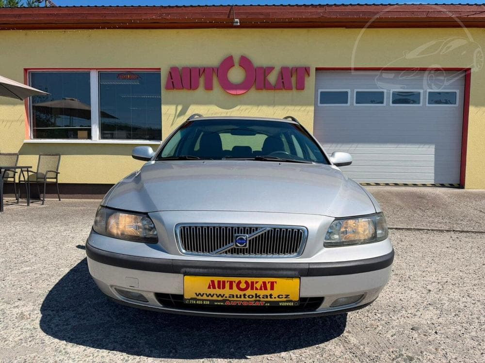 2002 Volvo V70 - 8