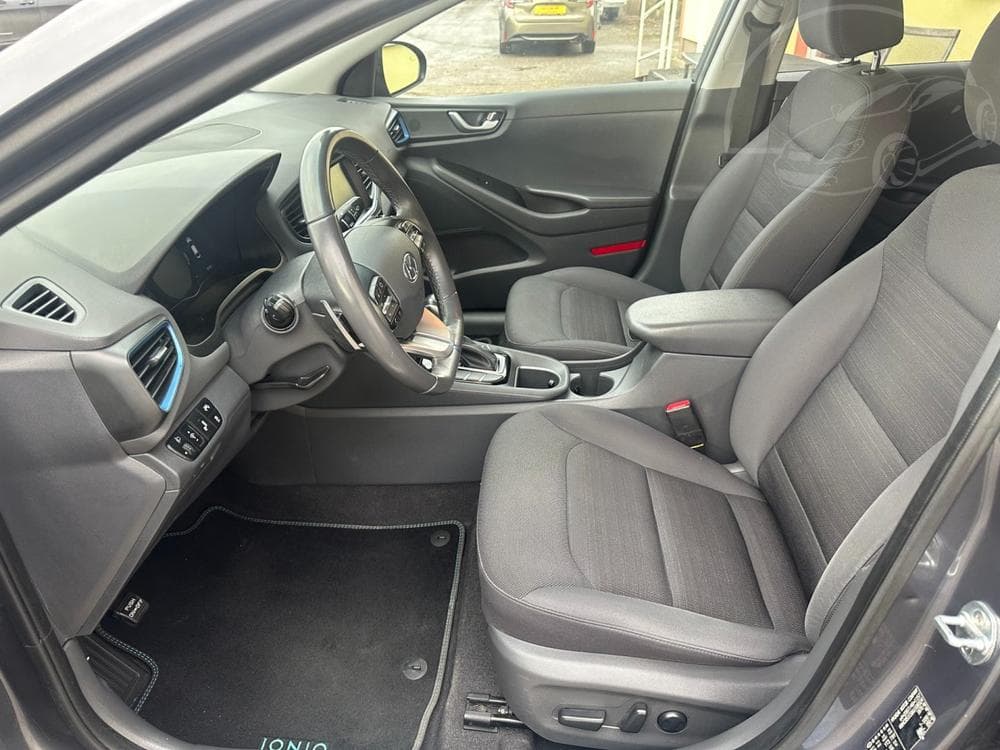 2018 Hyundai IONIQ - 33