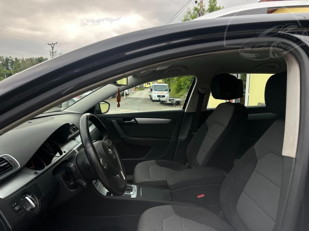 2014 Volkswagen PASSAT - 10