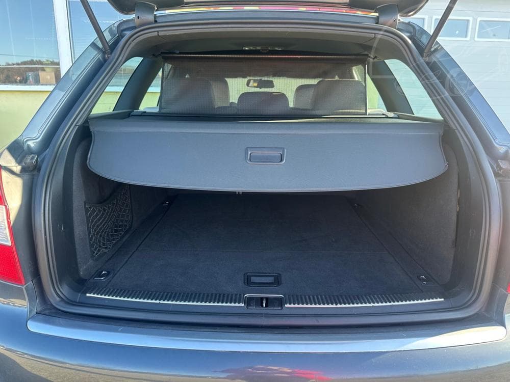 2004 Audi S4 - 41