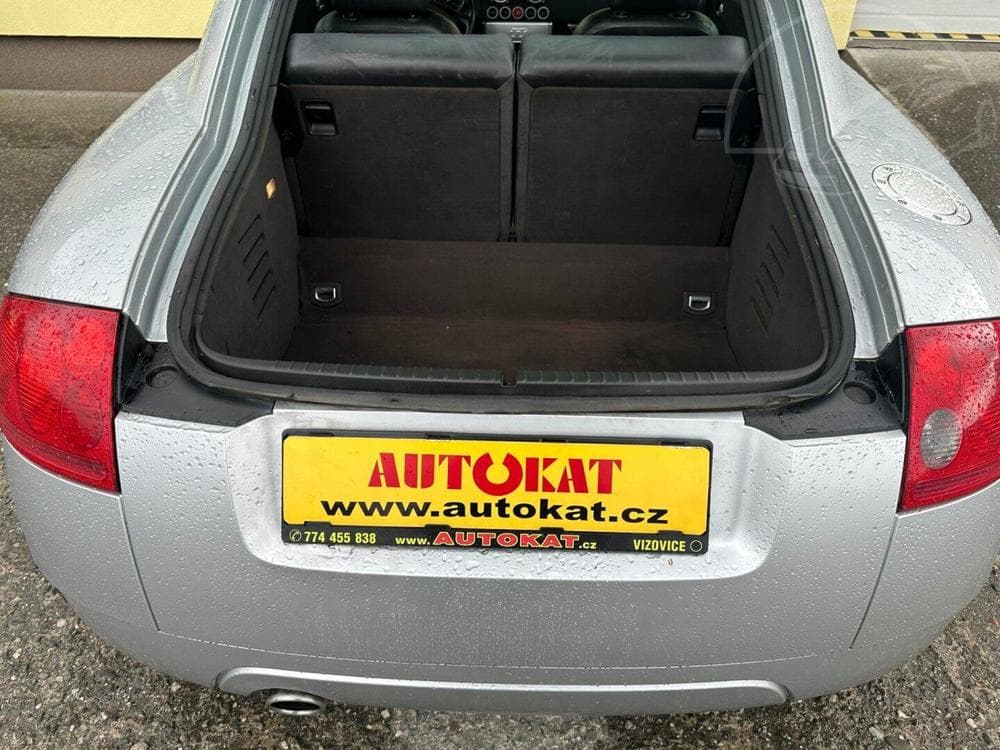 2000 Audi TT - 11