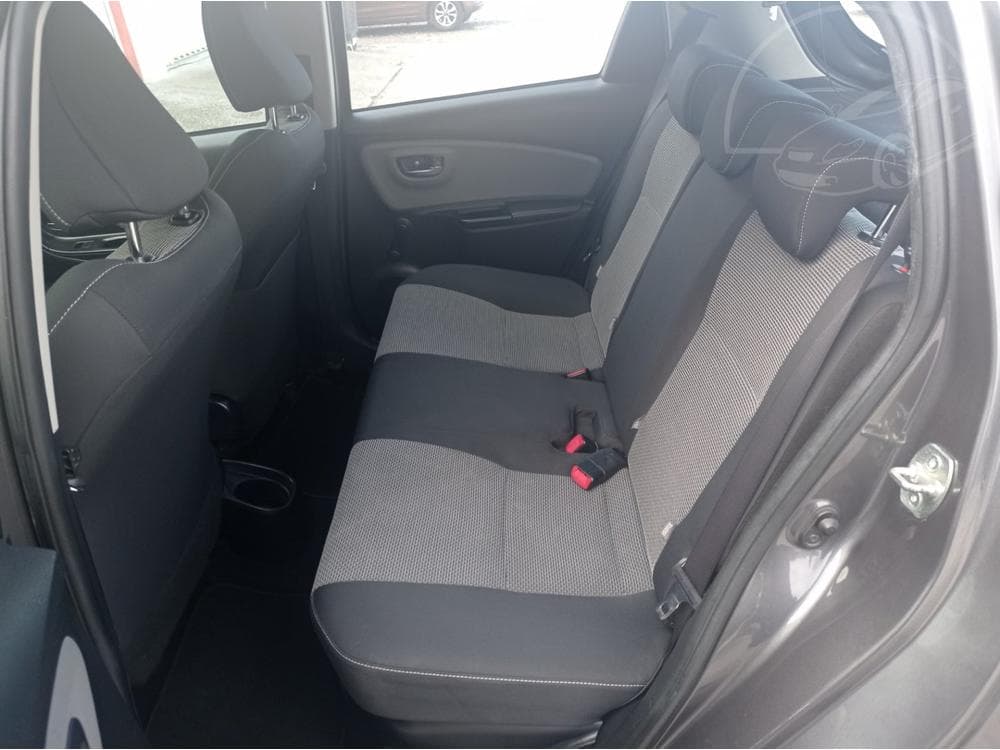 2016 Toyota YARIS - 34
