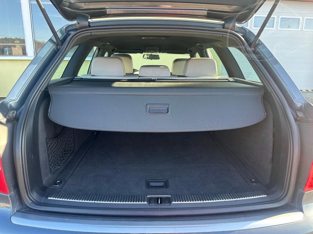 2004 Audi S4 - 45