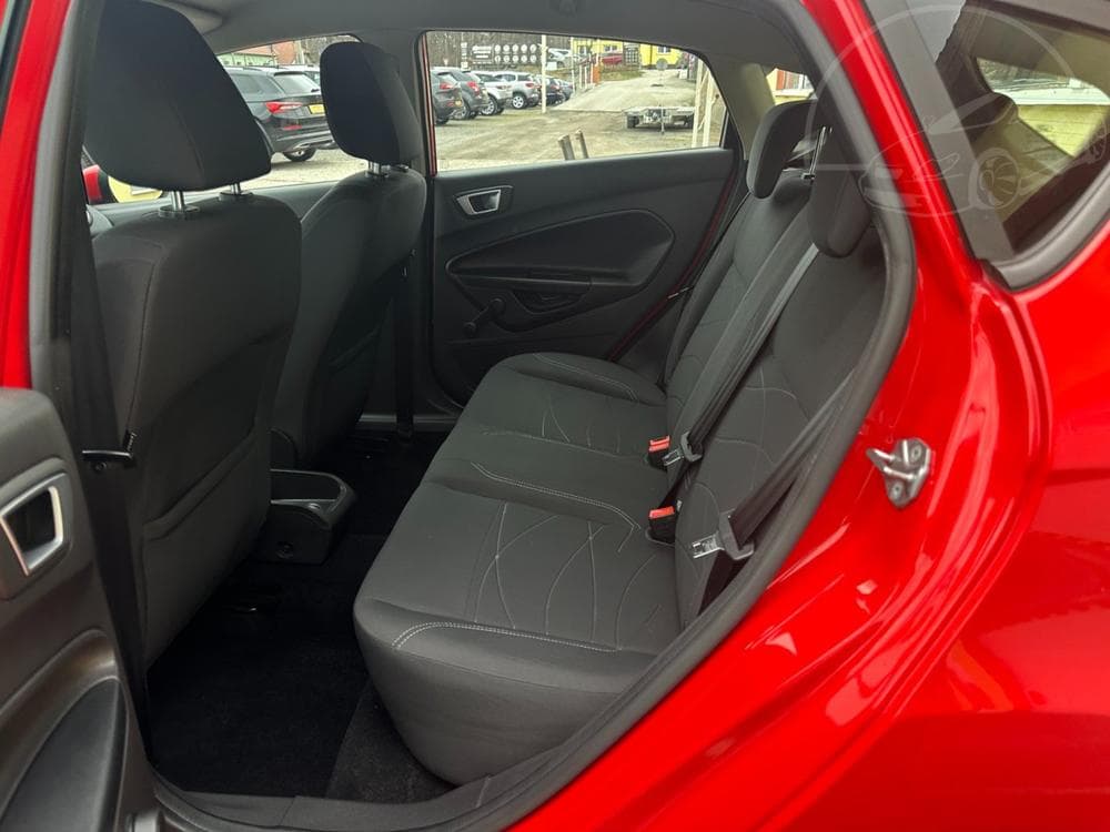 2016 Ford FIESTA - 45