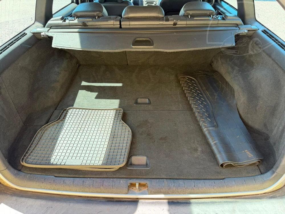 2002 Volvo V70 - 12
