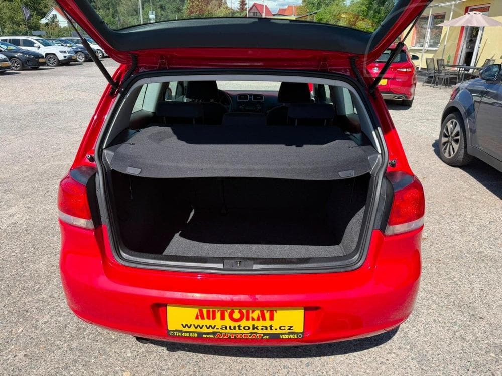 2010 Volkswagen GOLF - 12