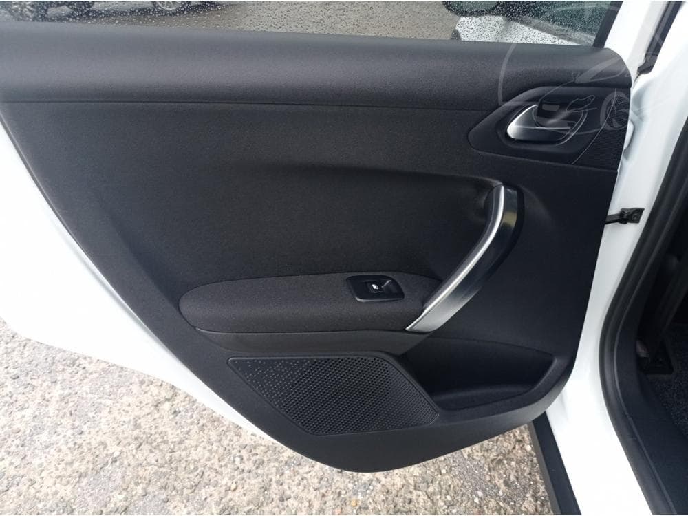 2018 Peugeot 2008 - 25