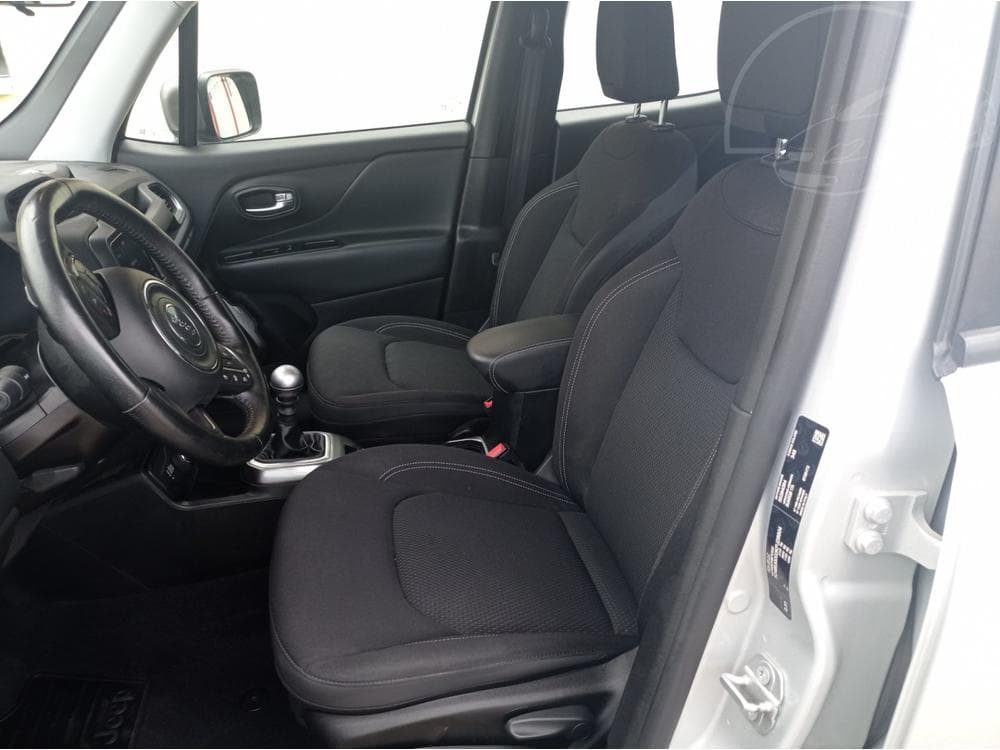 2018 Jeep Renegade - 13