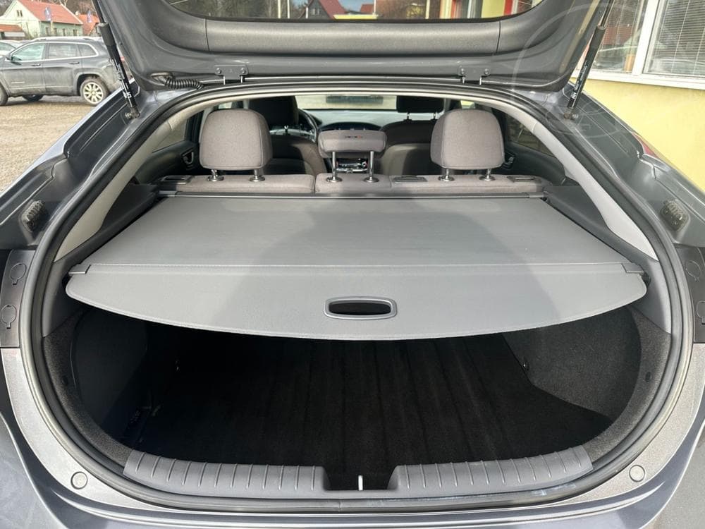 2018 Hyundai Ioniq - 13