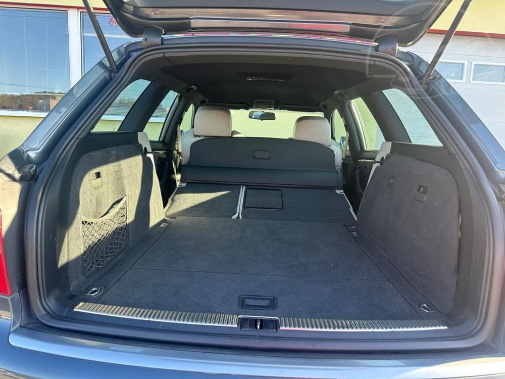 2004 Audi S4 - 53