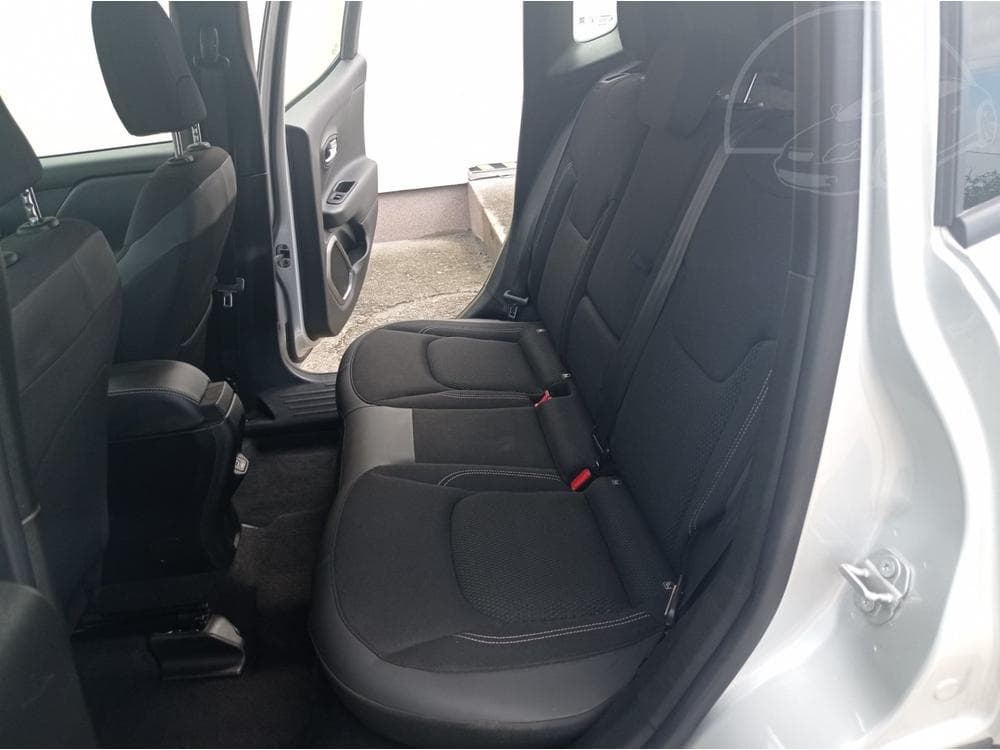 2018 Jeep Renegade - 15