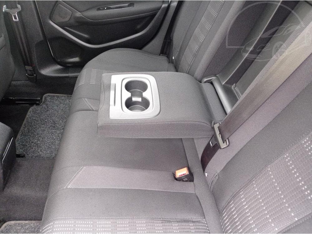 2016 Peugeot 308 - 15